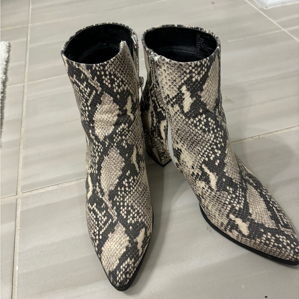 MADDEN GIRL booties worn once